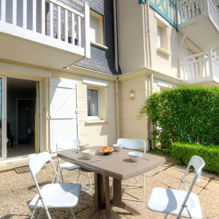 Le Cap Bleu-1 By Interhome Appartement